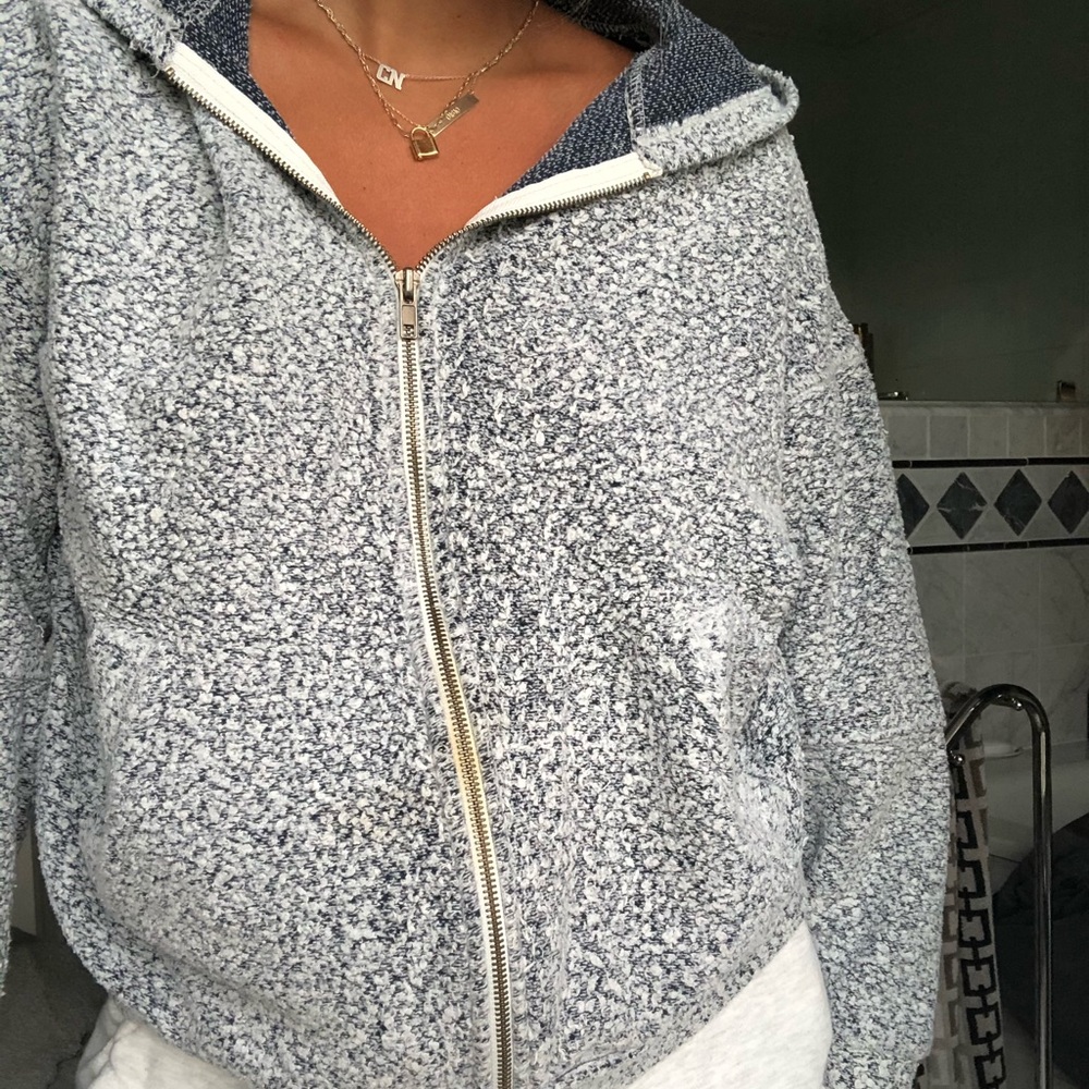 URBAN OUTFITTERS zip up